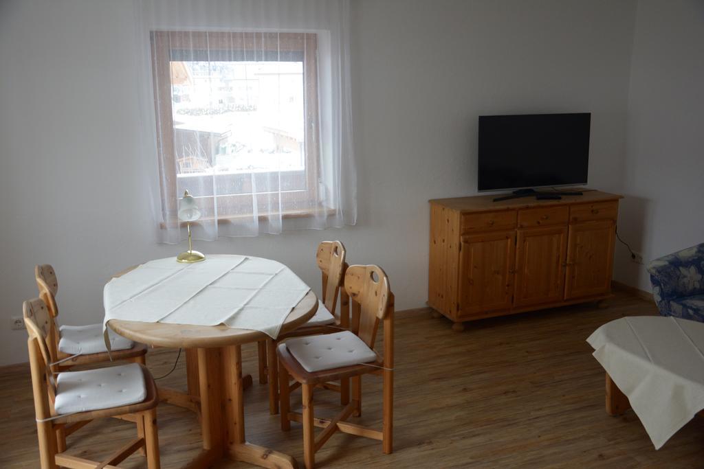 Senner Appartements Umhausen Room photo